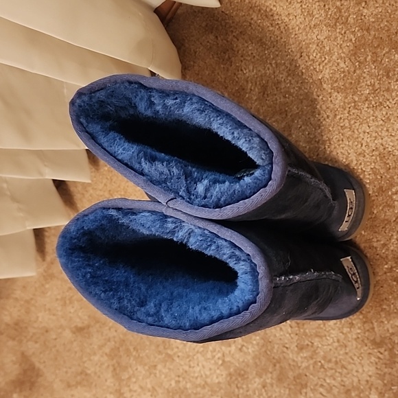 UGG Classic Tall Boots - Picture 9 of 15